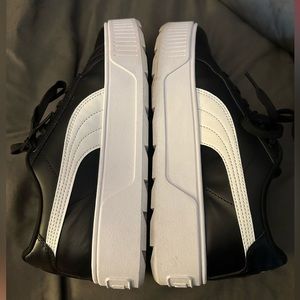 Puma Womens Sneakers Size 10